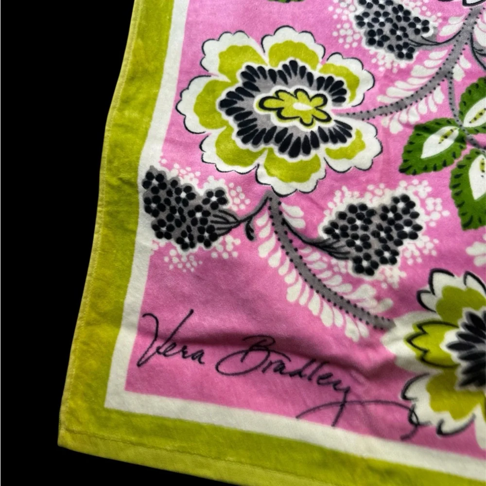 NWT Vera Bradley Priscilla Pink Beach Towel Retired Pattern